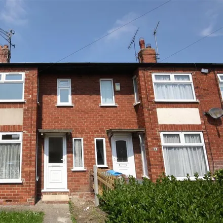 Rent this 2 bed townhouse on Moorhouse Road in Hull, HU5 5PG