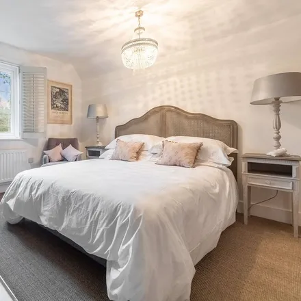 Rent this 2 bed duplex on Westmeston in BN6 8RJ, United Kingdom