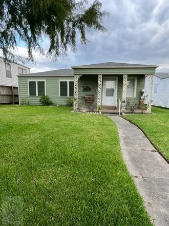 Buy this 3 bed house on 4806 Alamo Drive in Galveston, TX 77551