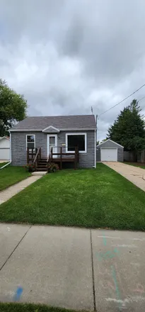 Buy this 2 bed house on 318 Johnson Avenue in Little Chute, WI 54140