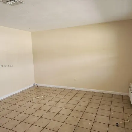 Image 6 - 1330 Northeast 114th Terrace, Courtly Manor, Miami-Dade County, FL 33161, USA - Apartment for rent