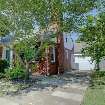 Buy this 3 bed house on 1218 South Evanston Avenue in Tulsa, OK 74104