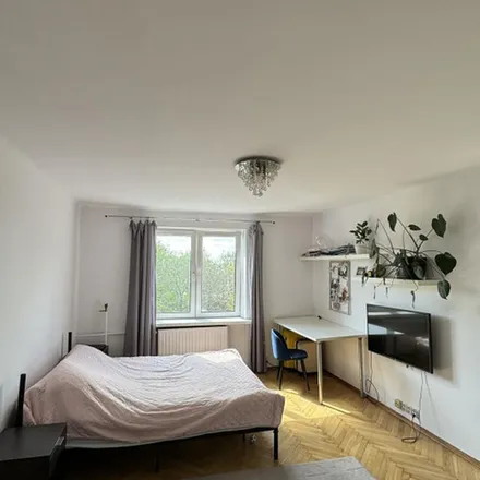 Rent this 2 bed apartment on Aleja Marszałka Józefa Piłsudskiego 109 in 92-327 Łódź, Poland