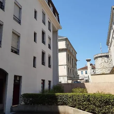 Image 3 - Cours Tourny, 24000 Périgueux, France - Apartment for rent