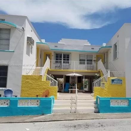Buy this studio condo on Hollywood Beach Library;Hollywood Beach-Bernice P Oster Reading Center in Bouganvilla Terrace, Hollywood