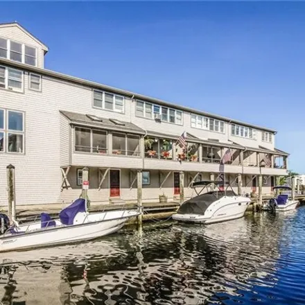 Image 2 - Steamboat Wharf Parking, Steamboat Wharf, Groton, CT 06388, USA - House for sale