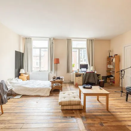 Rent this 5 bed apartment on Avenue de l'Hippodrome - Renbaanlaan 80 in 1050 Ixelles - Elsene, Belgium