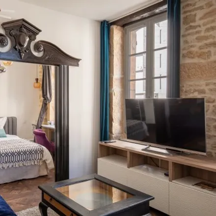 Rent this 1 bed apartment on Dijon
