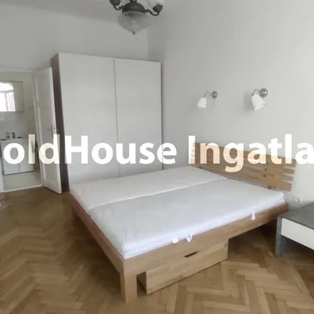Rent this 3 bed apartment on Pesti Vármegyeháza in Budapest, Semmelweis utca 6