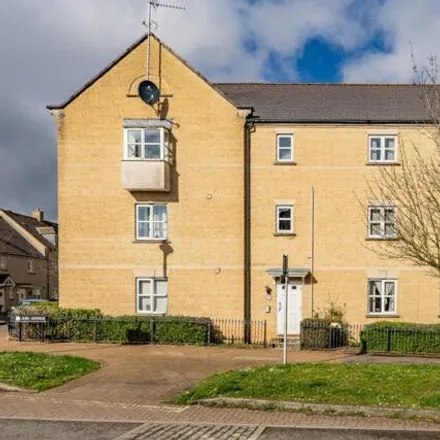 Buy this 2 bed apartment on 2 Elmhurst Way in Oxfordshire, Ox18