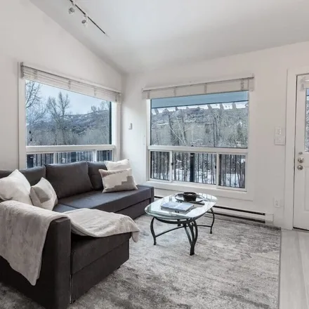 Rent this 1 bed apartment on Aspen