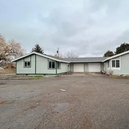 Image 2 - 449 Morningside Drive, Twin Falls, ID 83301, USA - House for sale