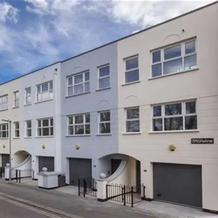 Rent this 4 bed townhouse on St. Margaret's Road in St Leonards, TN37 6EH