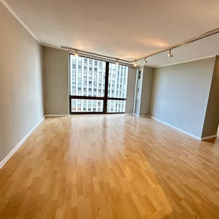 Rent this 1 bed condo on 2650 N Lakeview Ave