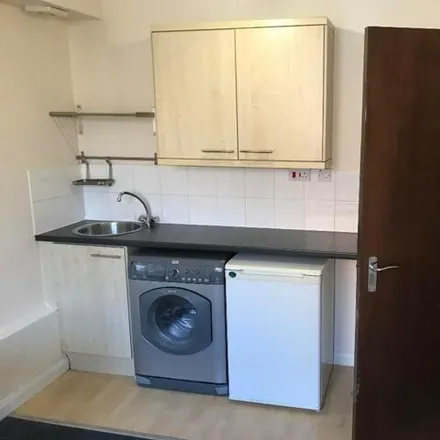 Rent this 1 bed room on Mede House in Salisbury Street, Bedford Place