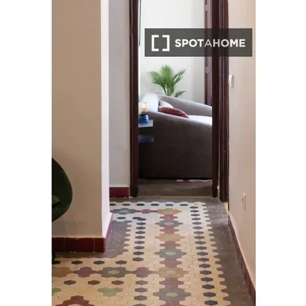 Image 5 - Barri de Sant Cristòfol, 4, 46011 Valencia, Spain - Apartment for rent