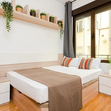 Rent this 1 bed apartment on Calle de O'Donnell in 45, 28009 Madrid