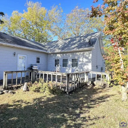 Buy this 2 bed house on 101 South 7th Street in Saint Marys, Pottawatomie County