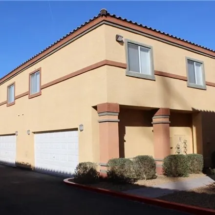 Image 2 - 1 Russell Road, Paradise, NV 89122, USA - Townhouse for sale