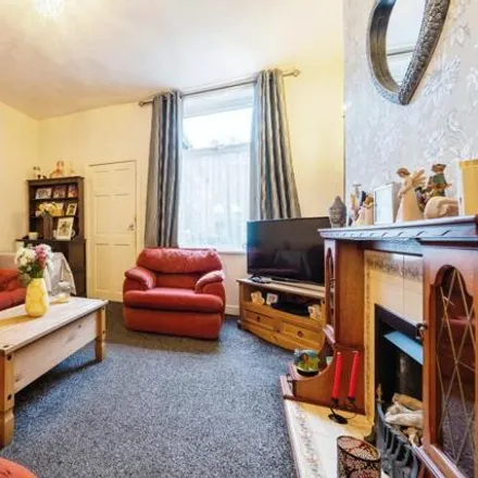 Image 3 - unnamed road, Burnley, BB11 2JH, United Kingdom - Townhouse for sale