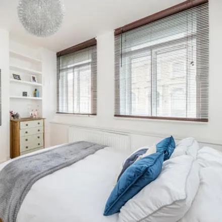Image 4 - Chamberland Residential, Putney Retail Area, 212 Upper Richmond Road, London, SW15 6TD, United Kingdom - Apartment for sale