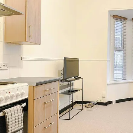 Image 8 - South Tyneside, NE32 5JA, United Kingdom - Apartment for rent