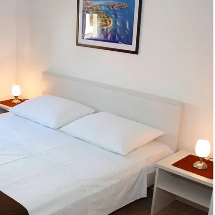 Rent this 1 bed house on 22202 Općina Primošten