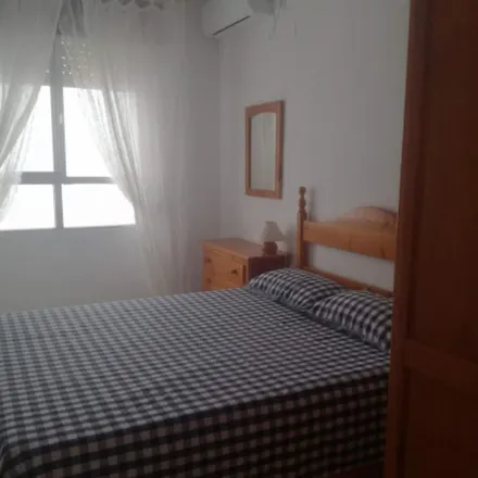 Rent this 2 bed apartment on Bar nono in Calle Doctor Marañón, 11002 Cádiz