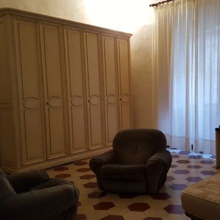 Rent this 3 bed room on Via dei Pellegrini in 29, 53100 Siena SI
