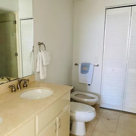 Image 6 - Akoya, 6365 Collins Avenue, Miami Beach, FL 33141, USA - Condo for rent