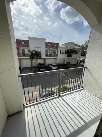 Image 6 - Southwest Ashlyn Way, Port Saint Lucie, FL 34987, USA - Condo for rent