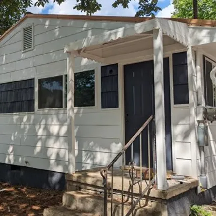 Buy this studio house on 3510 Ridgeside Road in Ridgeside, Chattanooga