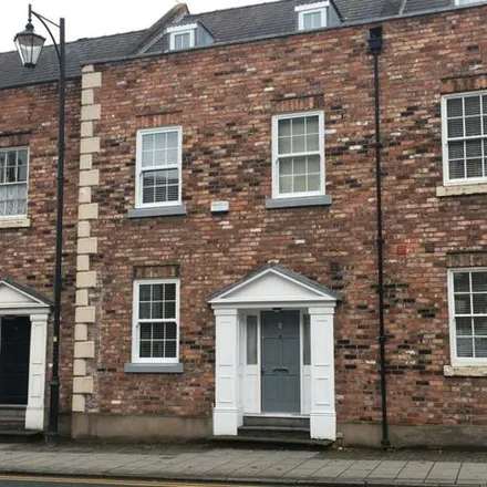 Rent this 4 bed townhouse on Nantwich in Welsh Row / Oddfellow Arms, Welsh Row