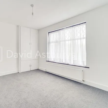 Image 7 - Branksome Avenue, Upper Edmonton, London, N18 1HB, United Kingdom - Townhouse for rent