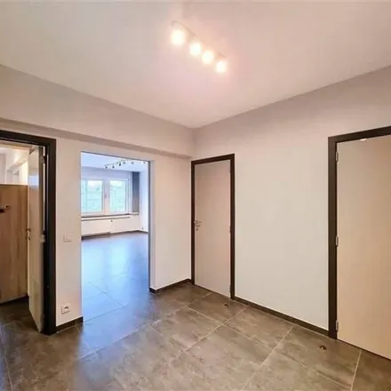 Rent this 2 bed apartment on Quai du Bac in 4000 Liège, Belgium