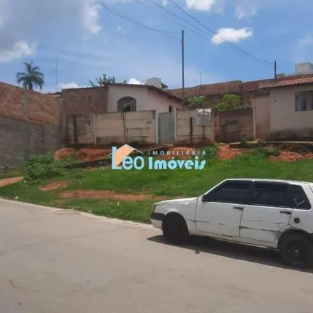 Buy this 2 bed house on Avenida Presidente Tancredo Neves in São Gonçalo do Pará - MG, 35544-000