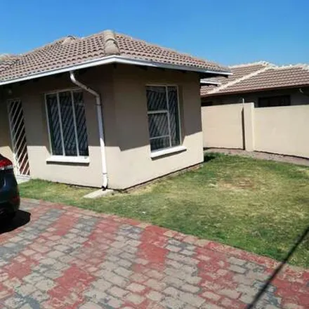 Rent this 1 bed apartment on 100 Colorado Drive in Riverlea, Johannesburg