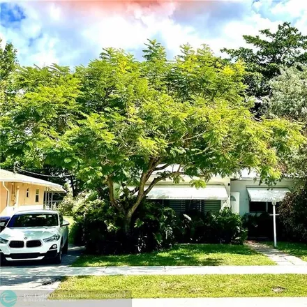 Buy this 2 bed house on 2815 Rodman Street in Hollywood, FL 33020