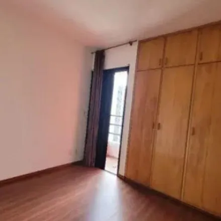 Rent this 2 bed apartment on Rua Pedro de Toledo in 848, Rua Pedro de Toledo