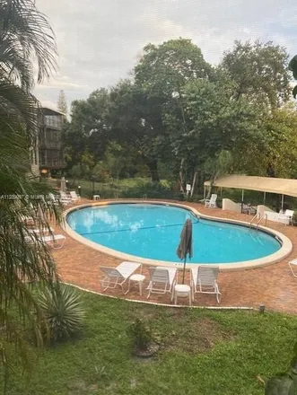 Buy this 1 bed condo on Inverrary Country Club in 3840 Inverrary Boulevard, Lauderhill