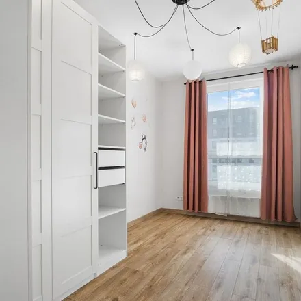 Rent this 3 bed apartment on Przedszkole nr 311 "Sadybiańskie Świerszcze" in 02-945 Warsaw, Poland