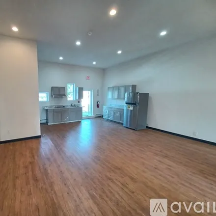 Rent this 3 bed apartment on 33 West Market Street