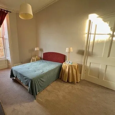 Image 9 - Carlton Street, City of Edinburgh, EH4 1NH, United Kingdom - Apartment for rent