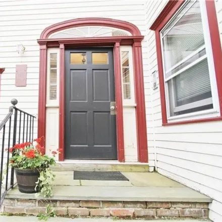 Rent this 2 bed condo on Meeks Fine Jewelry in Franklin Street, Newport