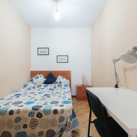 Image 1 - Madrid, BBVA, Vía Complutense, 28807 Alcalá de Henares - Apartment for rent