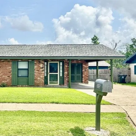 Buy this 3 bed house on 205 Bellaire Dr in Houma, Louisiana