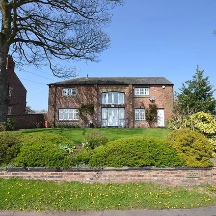 Rent this 4 bed duplex on Moss Lane in Cheshire East, WA16 7BU