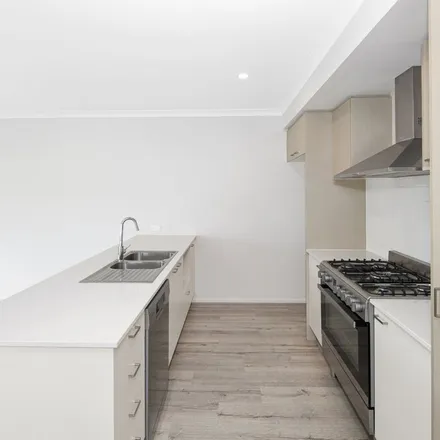 Rent this 3 bed apartment on 24 Faversham Avenue in Lake Gardens VIC 3355, Australia