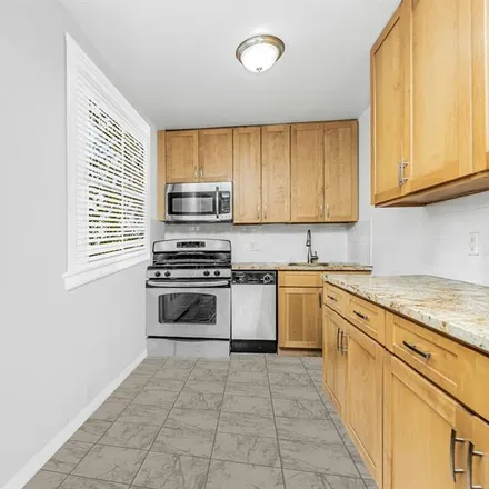 Buy this studio apartment on 143 BENNETT AVENUE 3N in Washington Heights