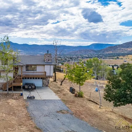 Buy this 4 bed house on 29199 Woodford Tehachapi Road in Kern County, CA 93531